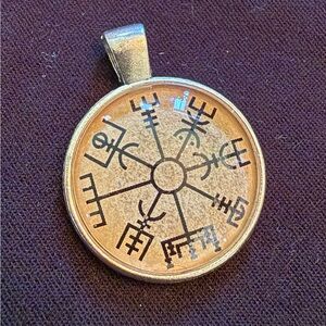 PROTECTION Silver colored Pendant from a Witch’s Estate Sale ⚠️Great Story⚠️